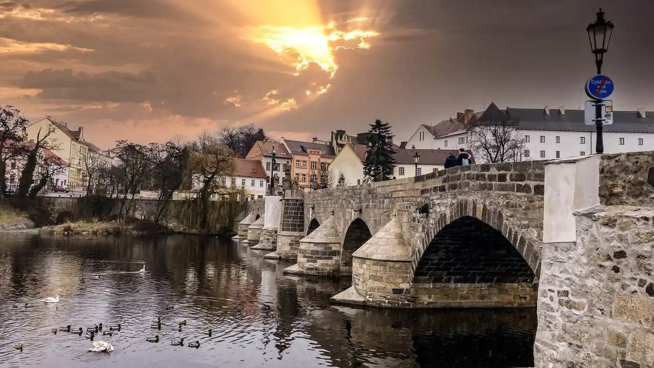 Otava.fun - společný projekt měst Sušice, Horažďovice, Strakonice a Písek. Kamenný most v Písku: nejstarší most v Čechách