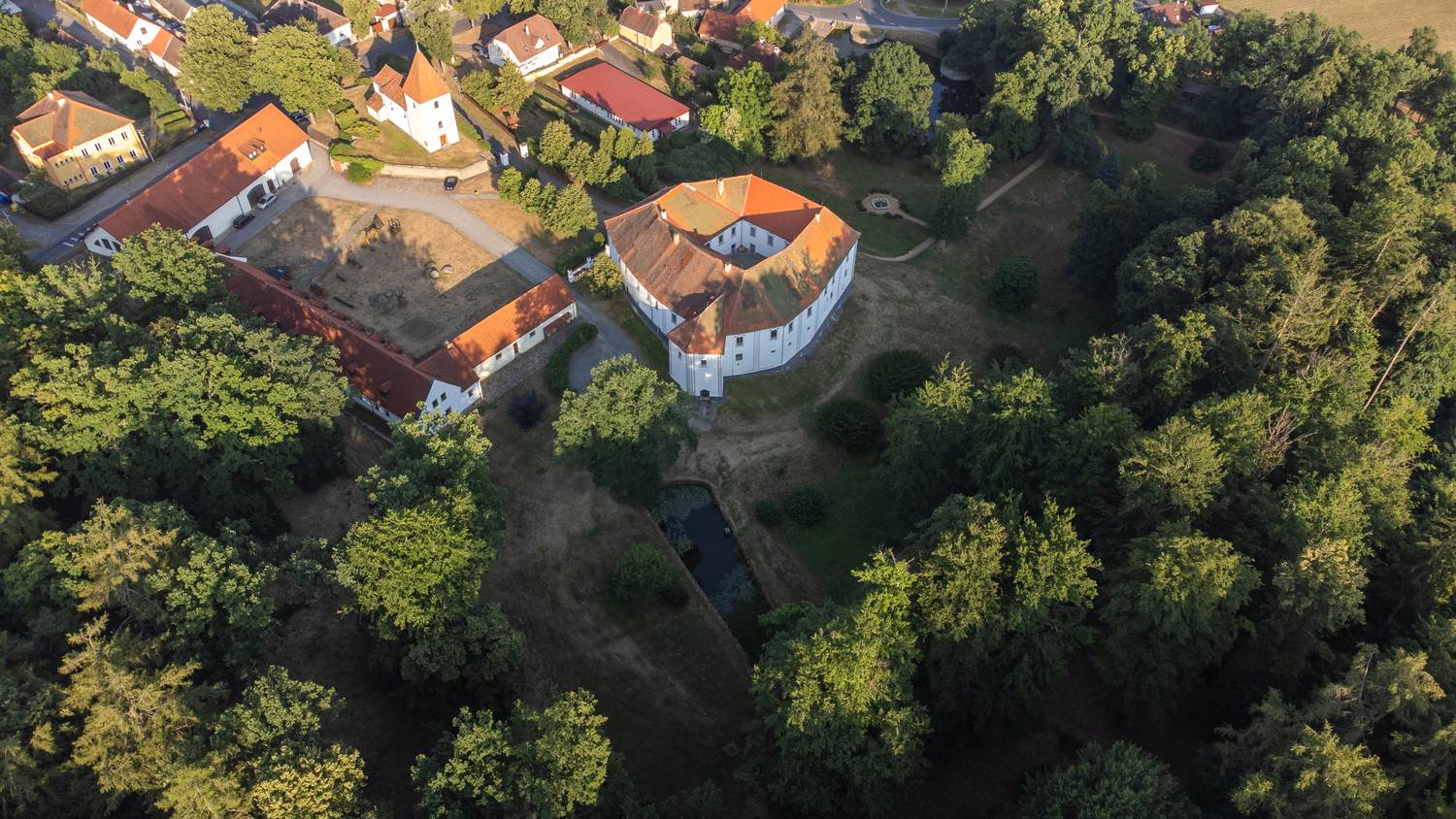 Zámek Chanovice: Ideální výlet pro celou rodinu